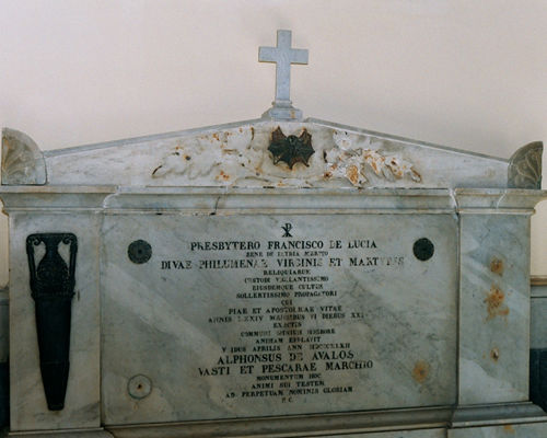 Tumba de Don Francesco De Lucia